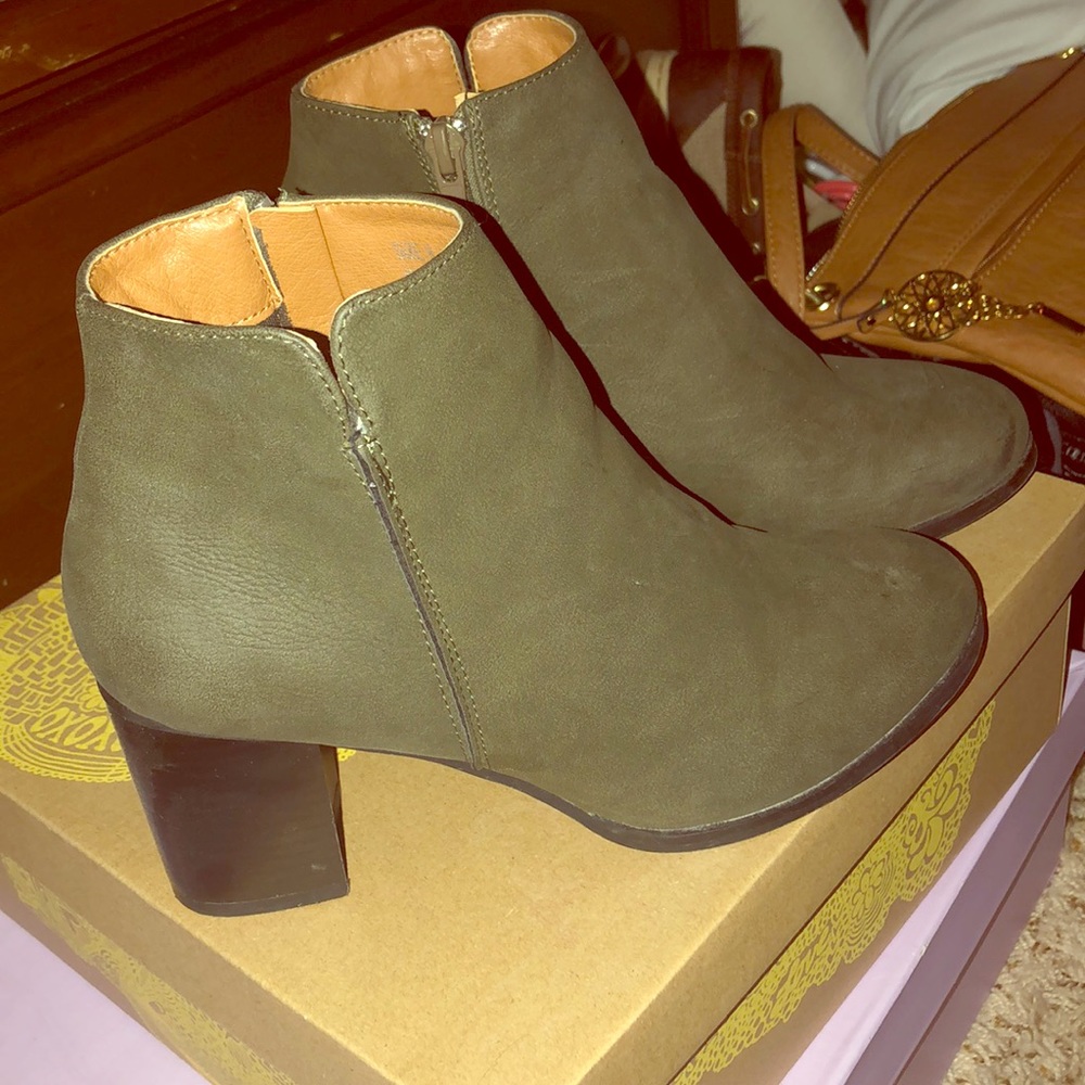 Women’s booties